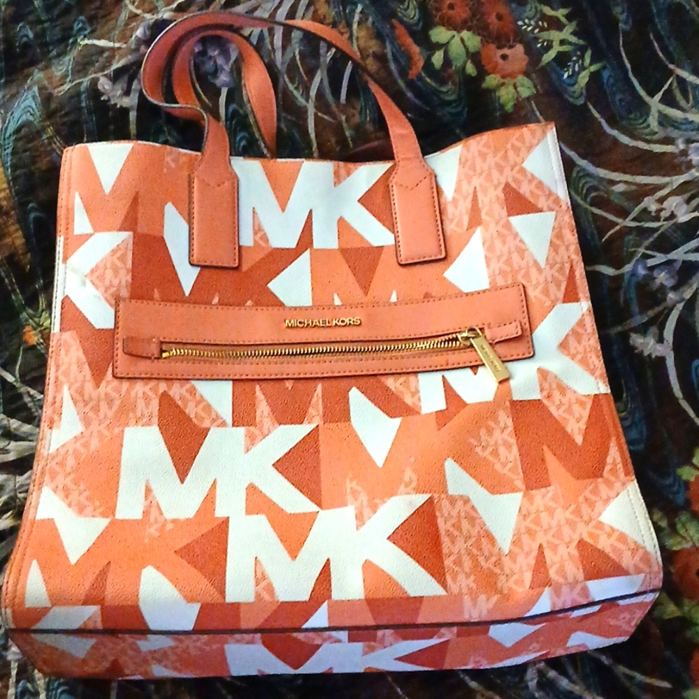 Michael Kors purse